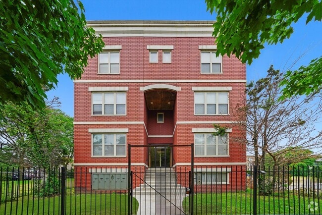 Building Photo - 6220 S Kenwood Ave Unit 2N Rental