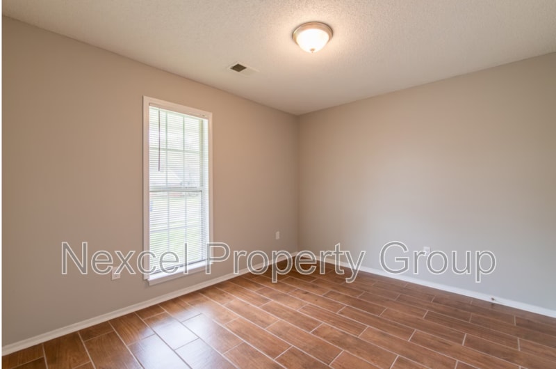 Photo - 10476 Kristen Dr S