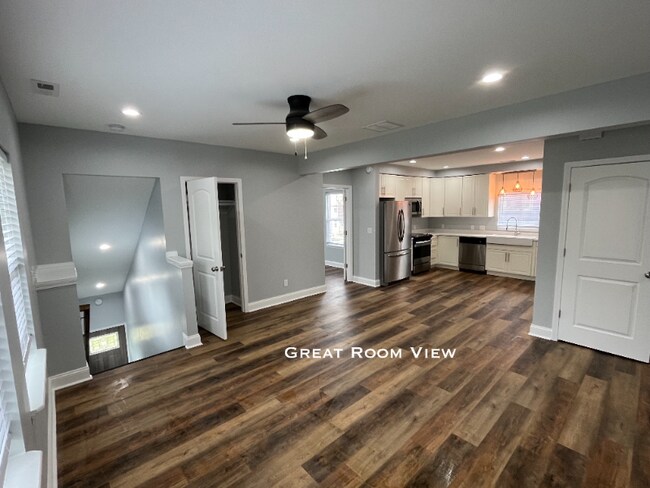 Building Photo - 1014 Villa Ave Rental