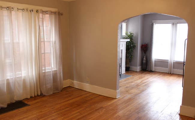 Photo - Perfect, first floor two bedroom flat grea...
