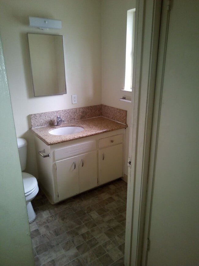 Photo - Coloma Garden Apartments