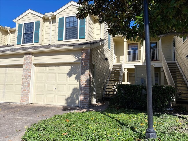 Building Photo - 751 Bering Dr