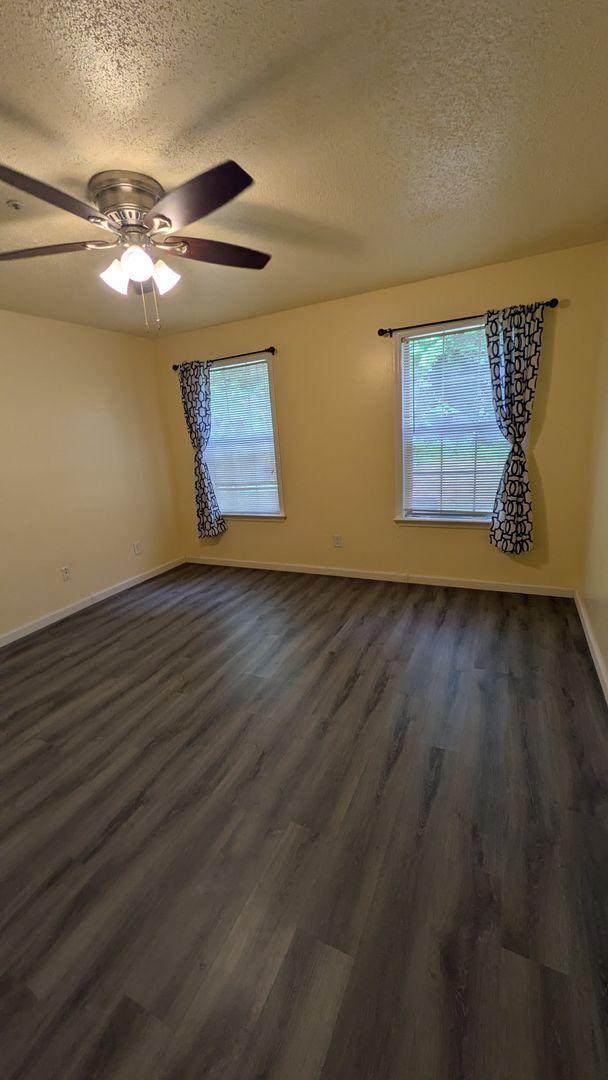 Photo - 417 Ridge Creek Dr