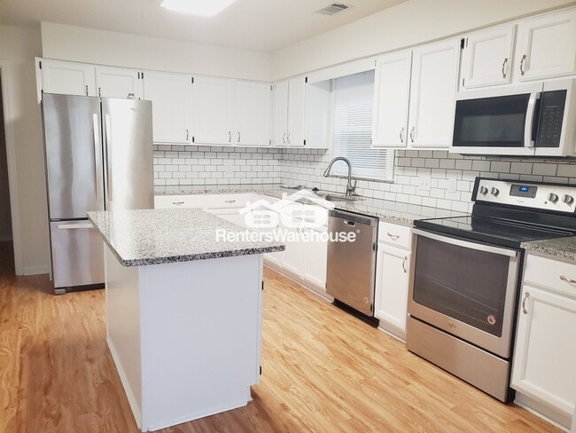 Photo - 141 Red Oak Ln