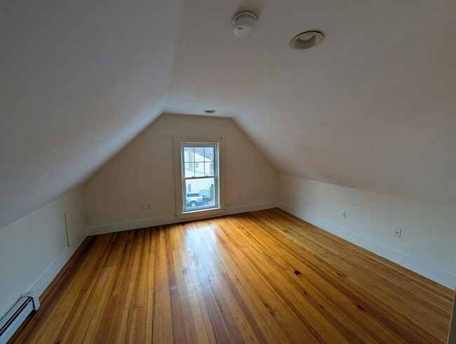 Photo - 275 Elm St Unit 3