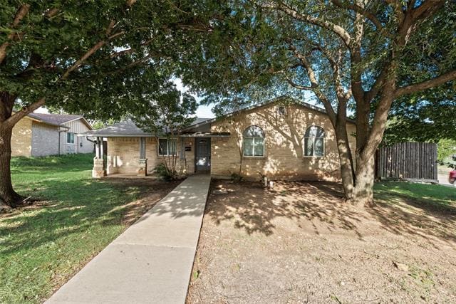 Building Photo - 2121 Austin Dr