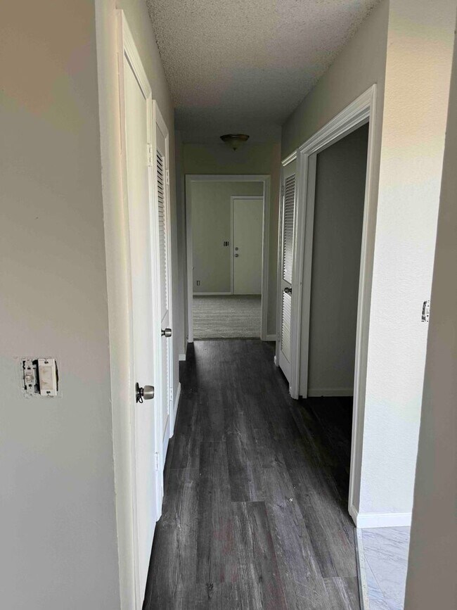 Photo - 2 Bedroom 1 Bath 1 Car Garage - Central Broken Arrow Location!