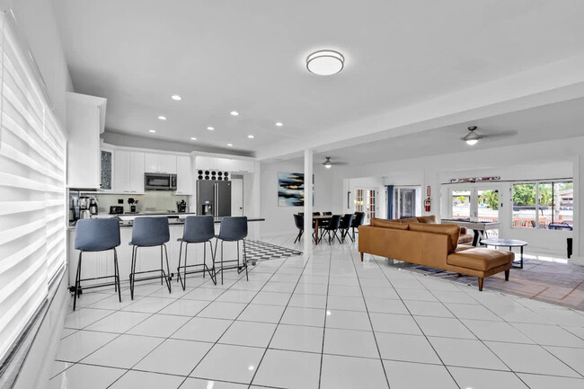 Photo - 1712 NE 18th Ave Unidad ID1372333P