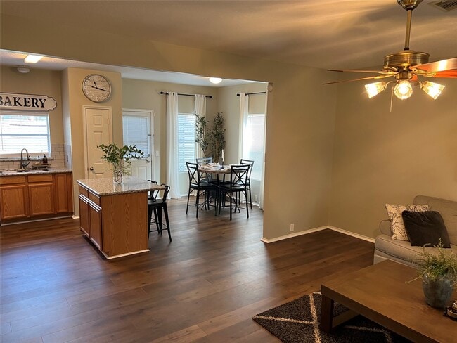 Photo - 18826 Sandelford Dr