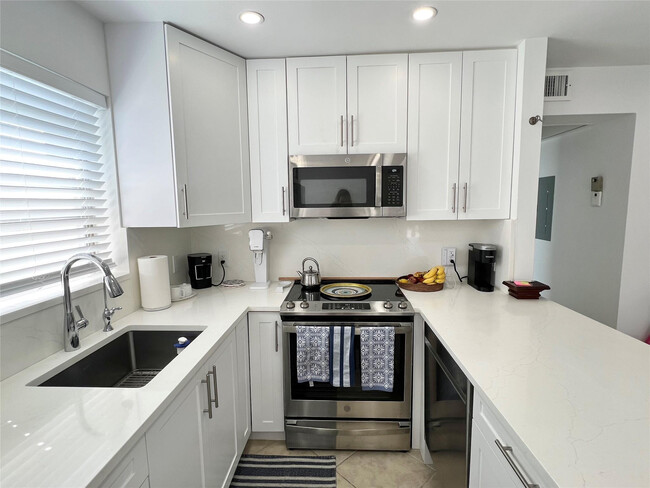 Photo - 531 Durham Cir Unidad 548