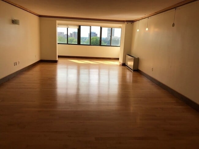 8 Whittier Pl Unit 7H