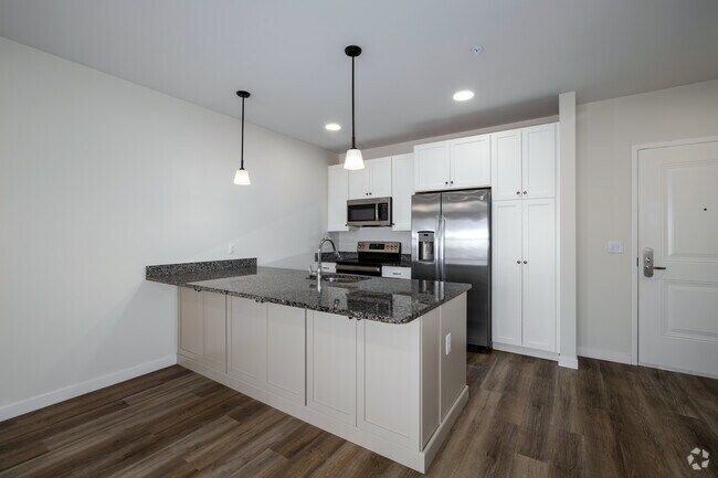 1BR, 1BA - 723SF - Kitchen