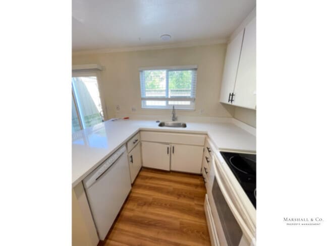 Photo - NEW LISTING! UPDATED 2BR/1BA IN CORTE MADERA W/ PARKING, NEW FLOORING, POOL, GREAT LOCAT