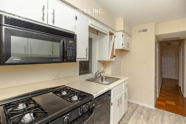 Photo - 415 W Armitage Ave Apartment Unit 1