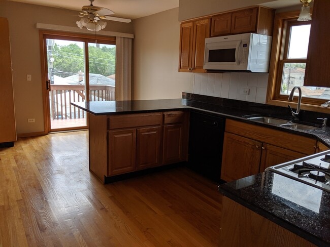 Photo - 5473 N Parkside Ave Unidad 2