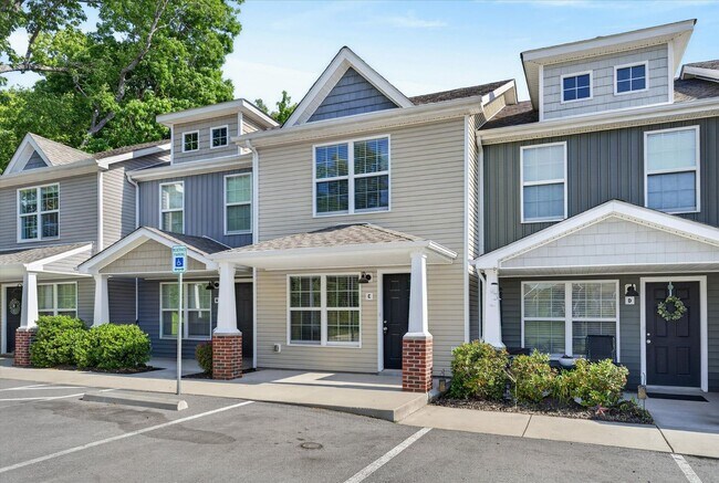 Photo - The Stowe Court Dog Friendly Condo for rent!