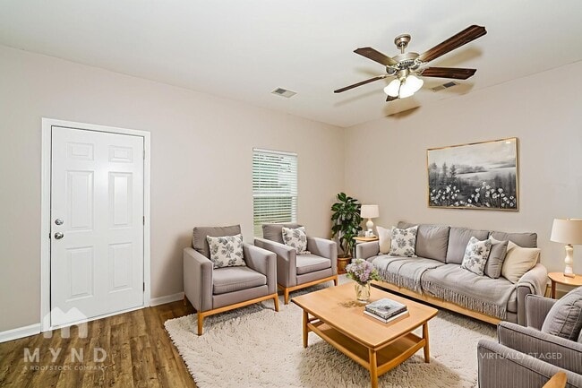 Photo - 132 Patriot Point Dr