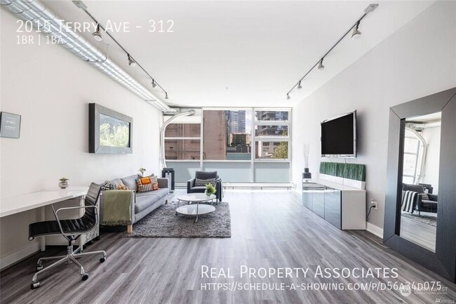 Photo - 2015 Terry Ave