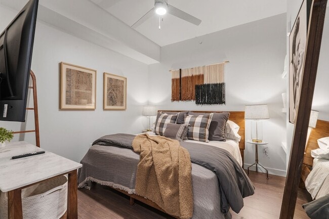 Photo - 1212 Demonbreun St Unidad 1106