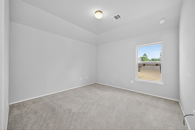 Building Photo - 15171 Willow Tree Ln