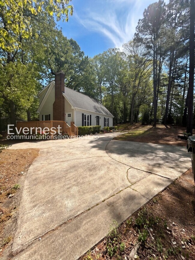 Photo - 3208 Pinecrest Dr