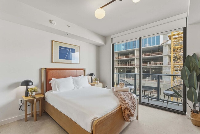 Building Photo - 11 NE 6th St Unit SI FL12-ID1429751P