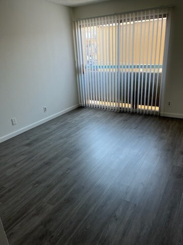 Photo - 2796 Francis Ave (Los Angeles, CA)