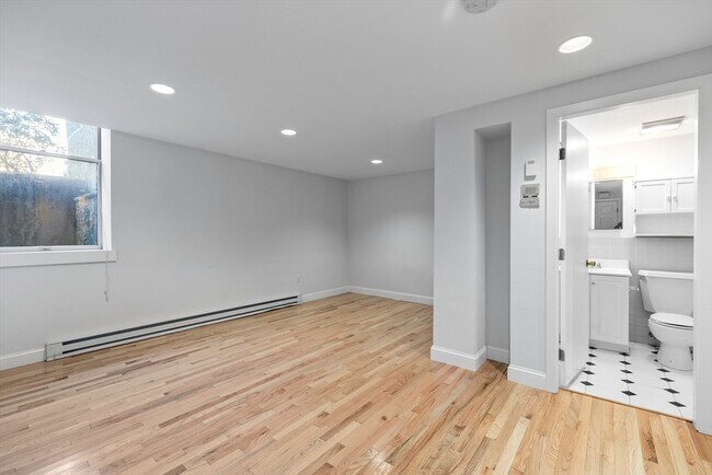 Photo - 1763 Beacon St Unit #A