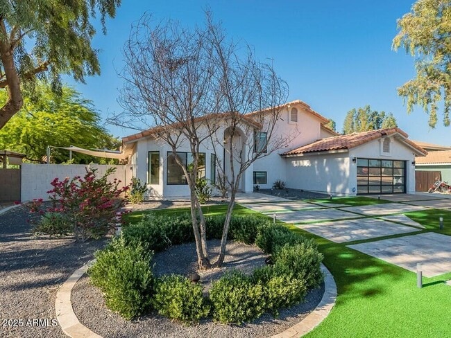 Photo - 4748 E Redfield Rd