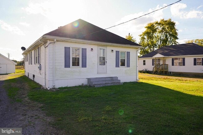 Building Photo - 1430 Mt Hermon Rd