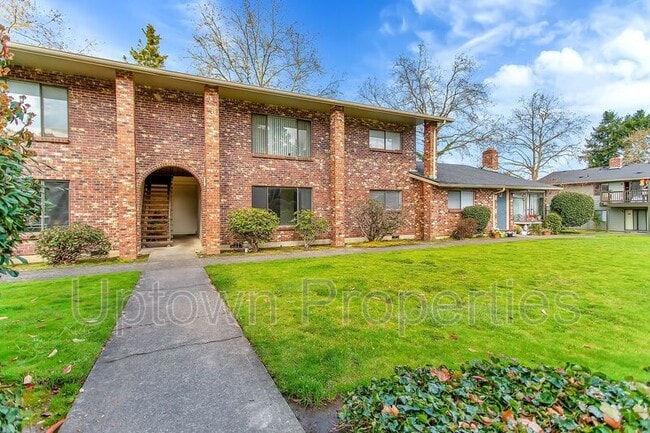 Building Photo - 5660 SW 180th Ave Unit 7 Rental