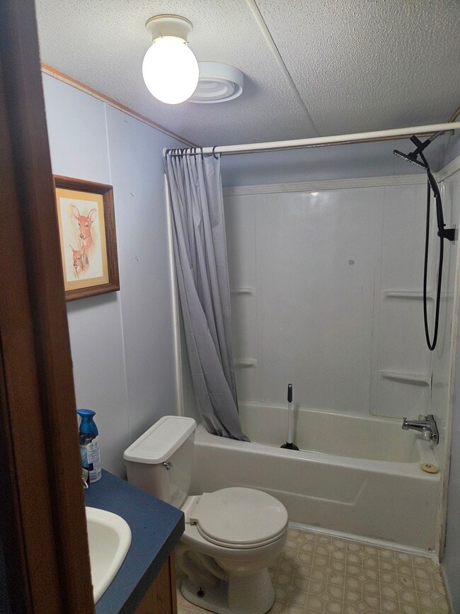 Photo - 102A Wilhowie Dr