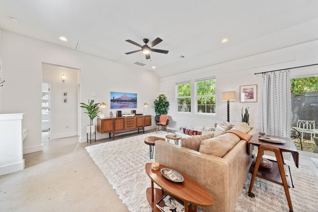 Photo - 1307 Fort Branch Blvd Unit SI ID1492694P