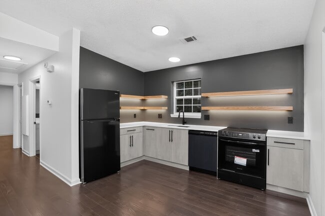 Building Photo - 507 Emory Cir Unit B