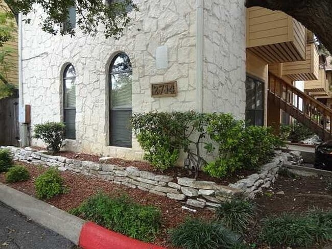 Photo - West campus 1 bed condo just 2 blocks from UT