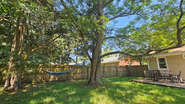 Photo - 2612 Hemple St