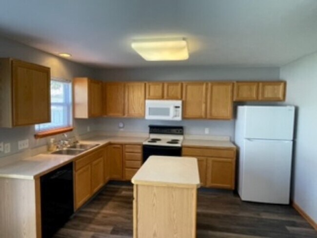 Photo - 5307 Chaucer Dr