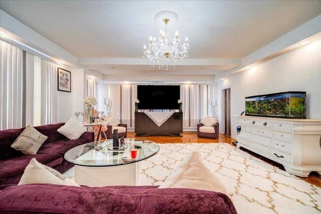 Building Photo - "Charming 1-Bedroom Retreat in the Heart of Bronx - Your Perfect Urban Oasis!"