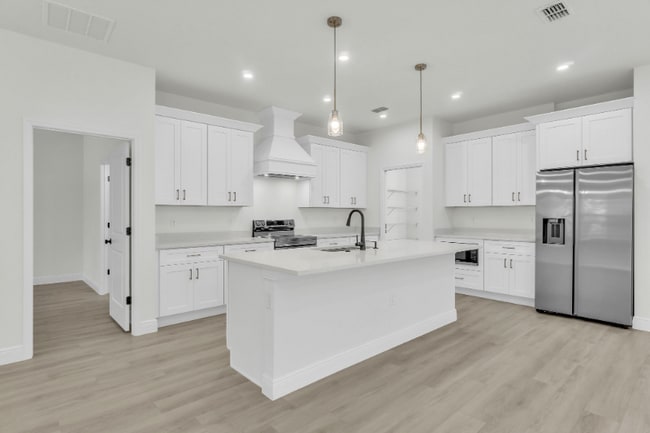 Photo - 1608 Hickory Ridge Dr