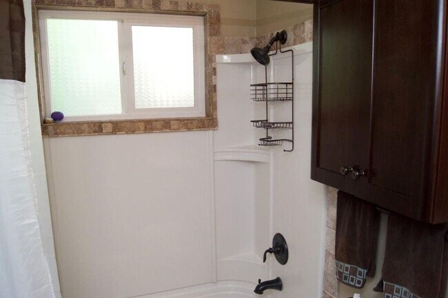 Photo - Beautiful 3 bedroom home in West Lafayette!