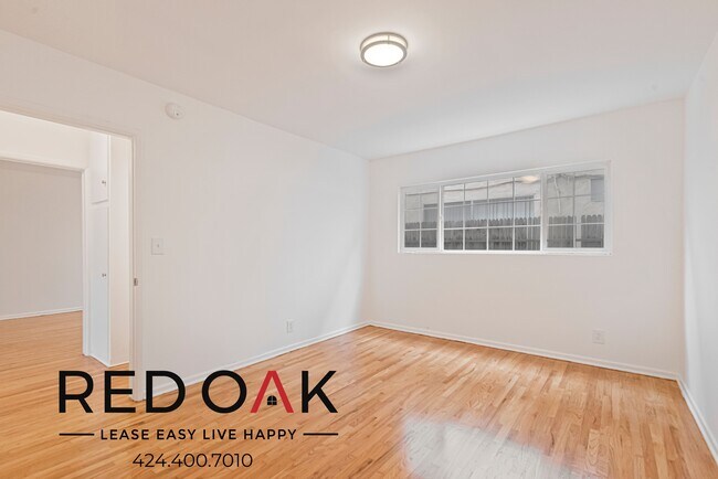 Photo - Beautiful Two Bedroom with Large Windows, ... Unidad 3