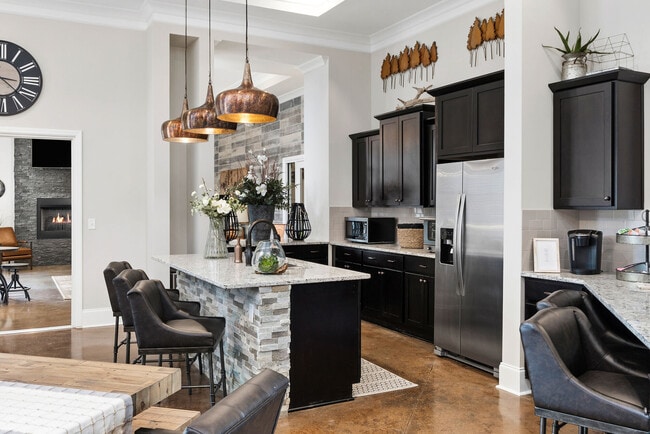 Easton Place apartments — community photo
