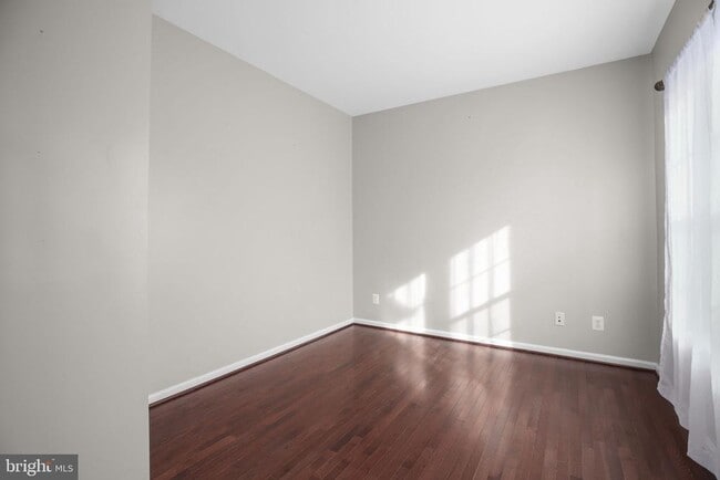 Building Photo - 71 Bismark Dr