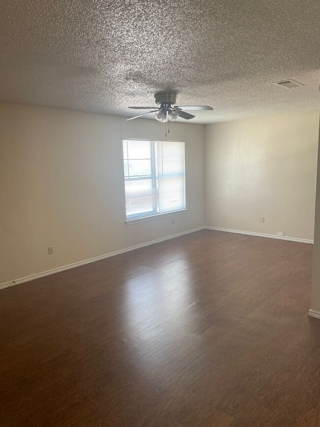 Photo - 809 SE 4th St