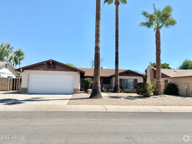 Building Photo - 5807 W Shangri La Rd Rental
