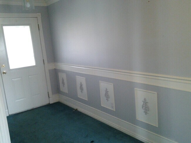 528 E 100 N St