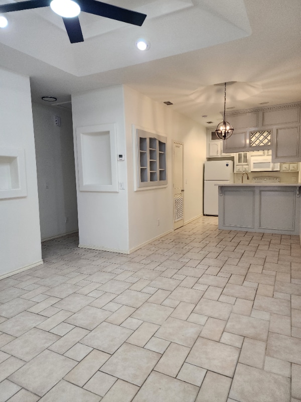 Building Photo - 600 Buena Vista Dr Rental