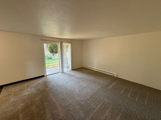 Photo - 3820 Iberis St NE