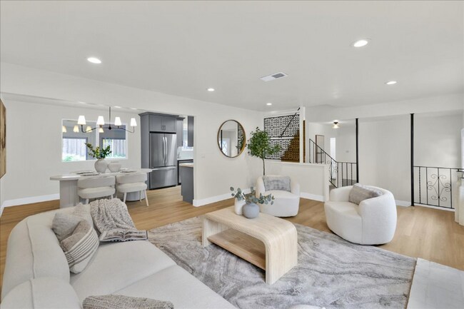 Photo - 2828 Monte Cresta Way