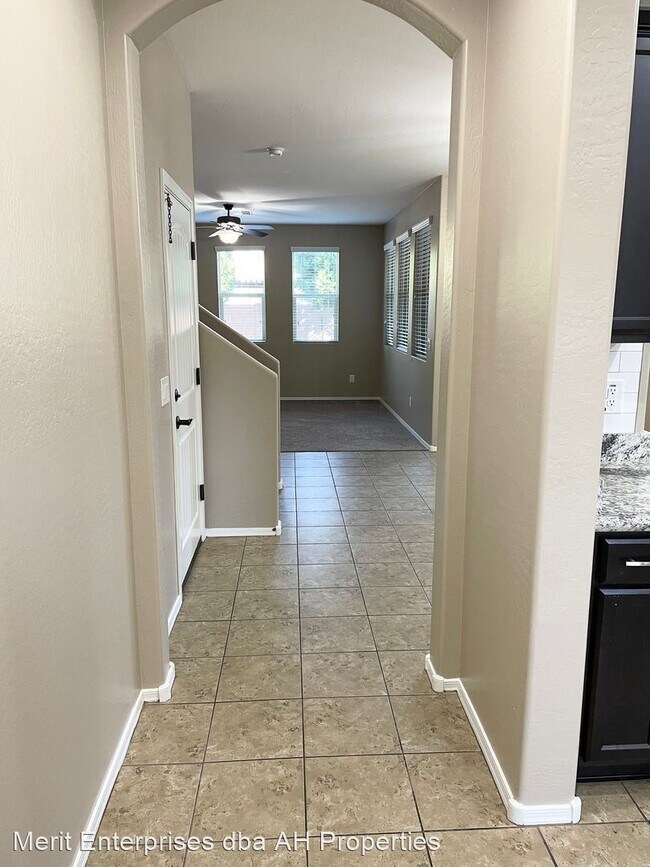 Photo - 3 br, 3 bath House - 3454 E AZALEA DR